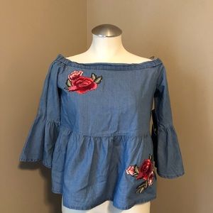 NWT Chambray off the shoulder top Sz XS
